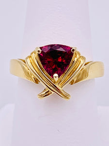14 Karat Yellow Gold Trillion Shaped Raspberry Rhodolite Garnet Ring