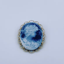 Load image into Gallery viewer, 14 Karat Yellow Gold Cameo Pin/Pendant
